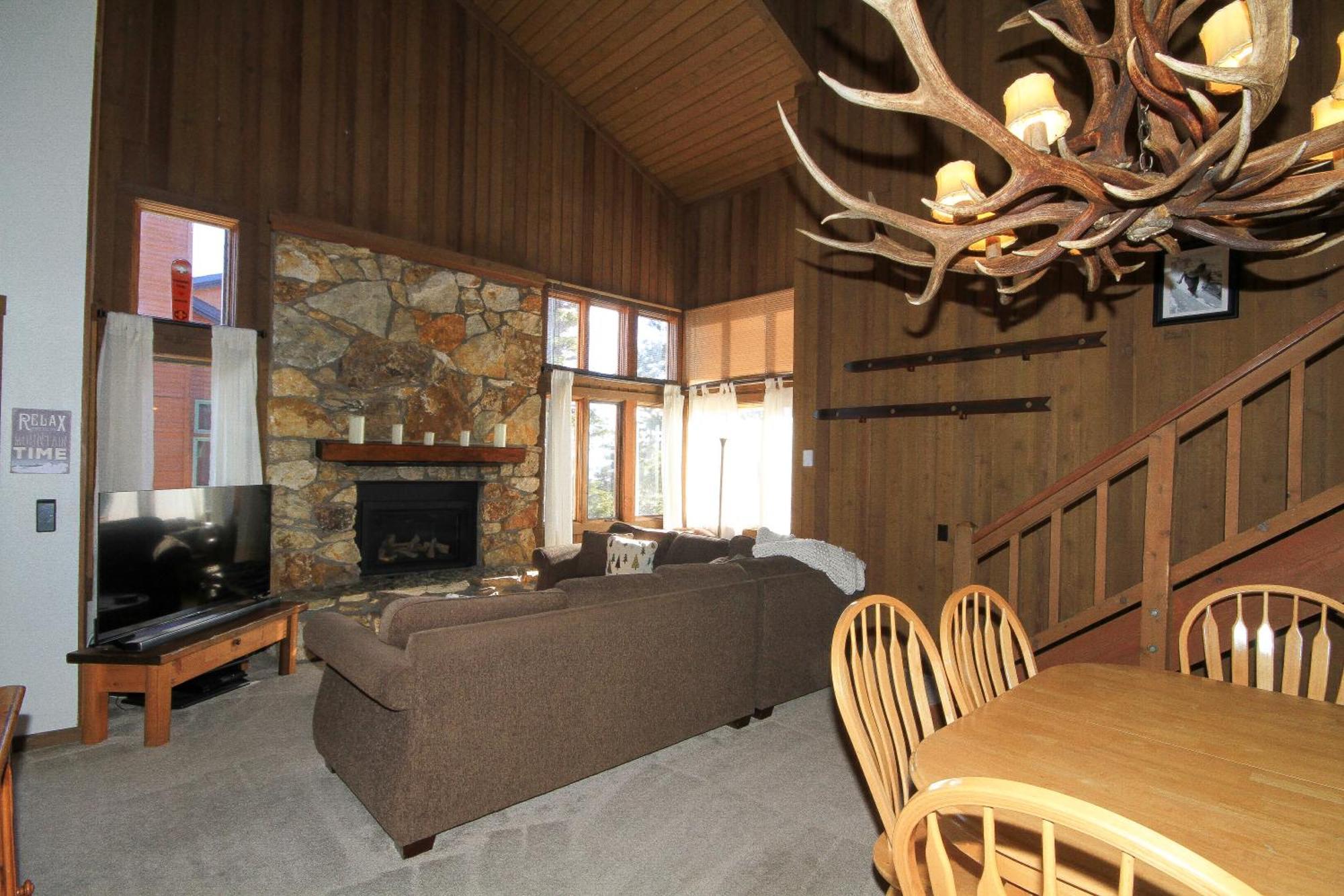 Mountainback 19 Loft Den Holiday home Mammoth Lakes